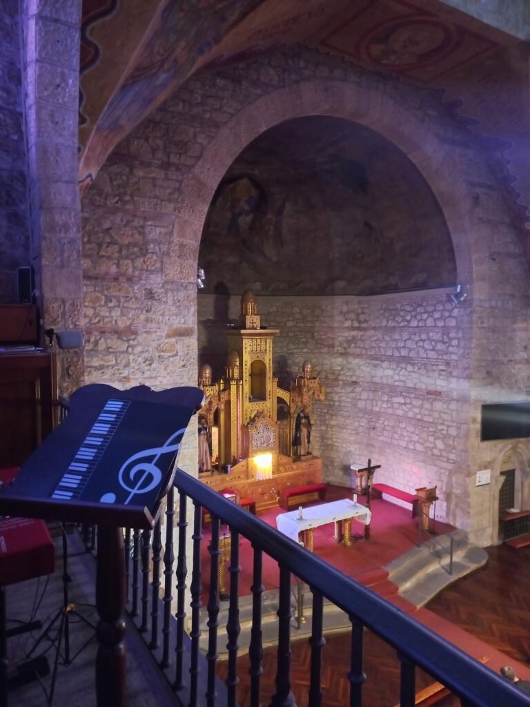 FOTO EN IGLESIA